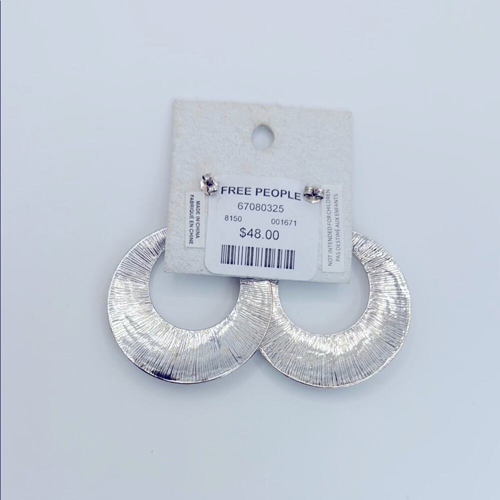 NWT! Free People Silver and Blue Hoop Earrings with Southwestern Design - Picture 2 of 9